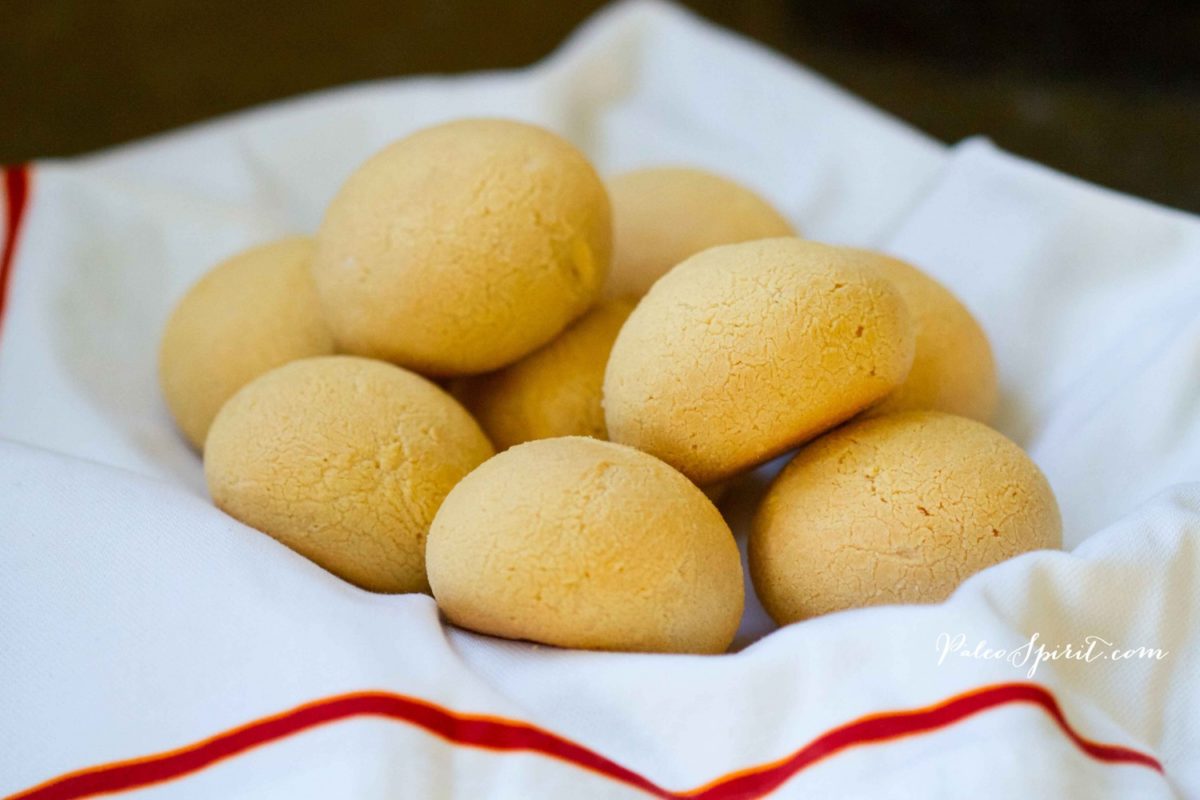 Paleo Dinner Rolls